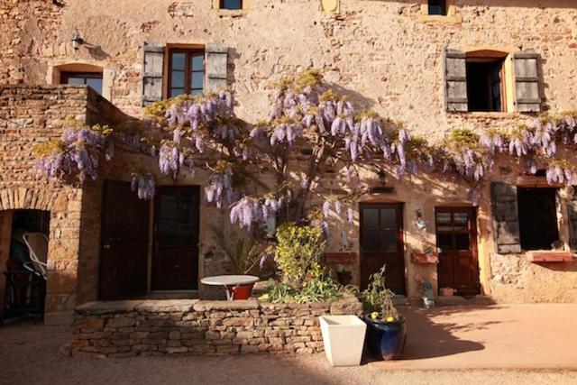 Bed and Breakfast Domaine De La Saule Jalogny Exterior foto